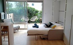 Ty Jolie Super Grand Studio avec Parking et Terrasse